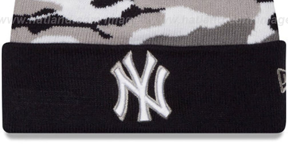 Yankees 'CAMO CAPTIVATE' Knit Beanie Hat by New Era