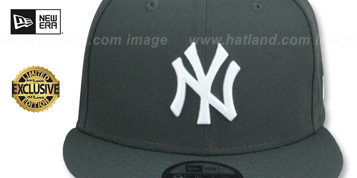 Yankees 'TEAM-BASIC SNAPBACK' Charcoal-White Hat by New Era