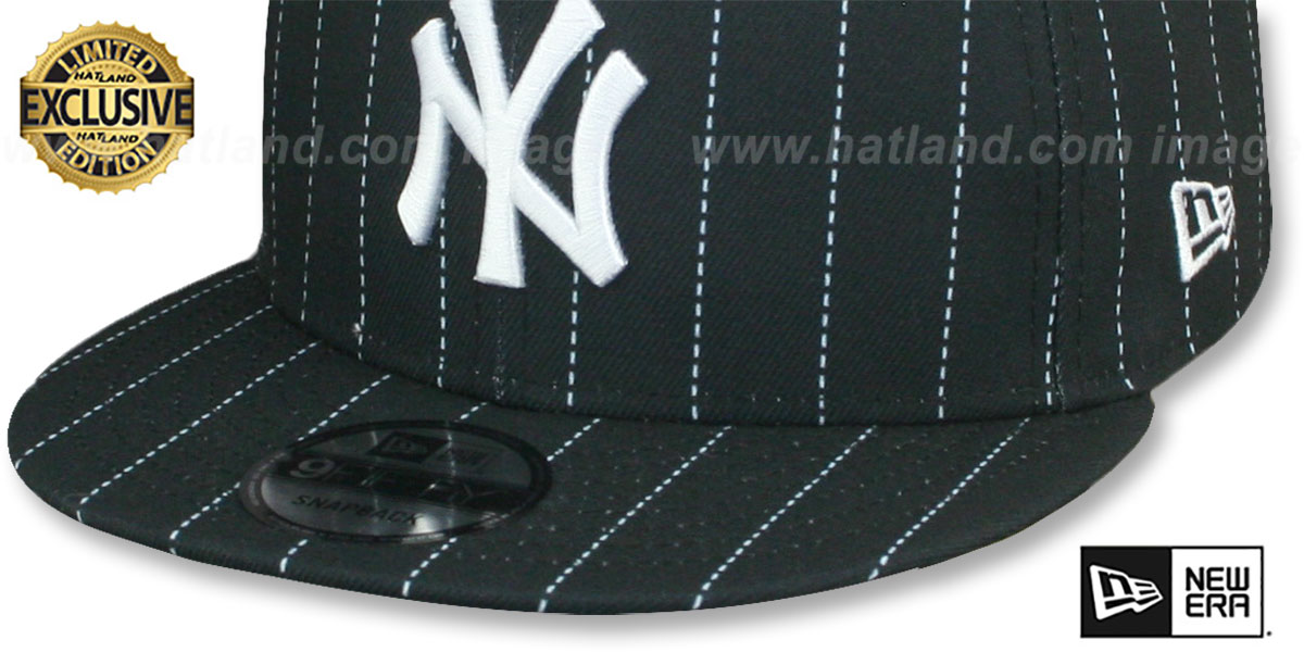 Yankees 'TEAM-BASIC PINSTRIPE SNAPBACK' Black-White Hat by New Era