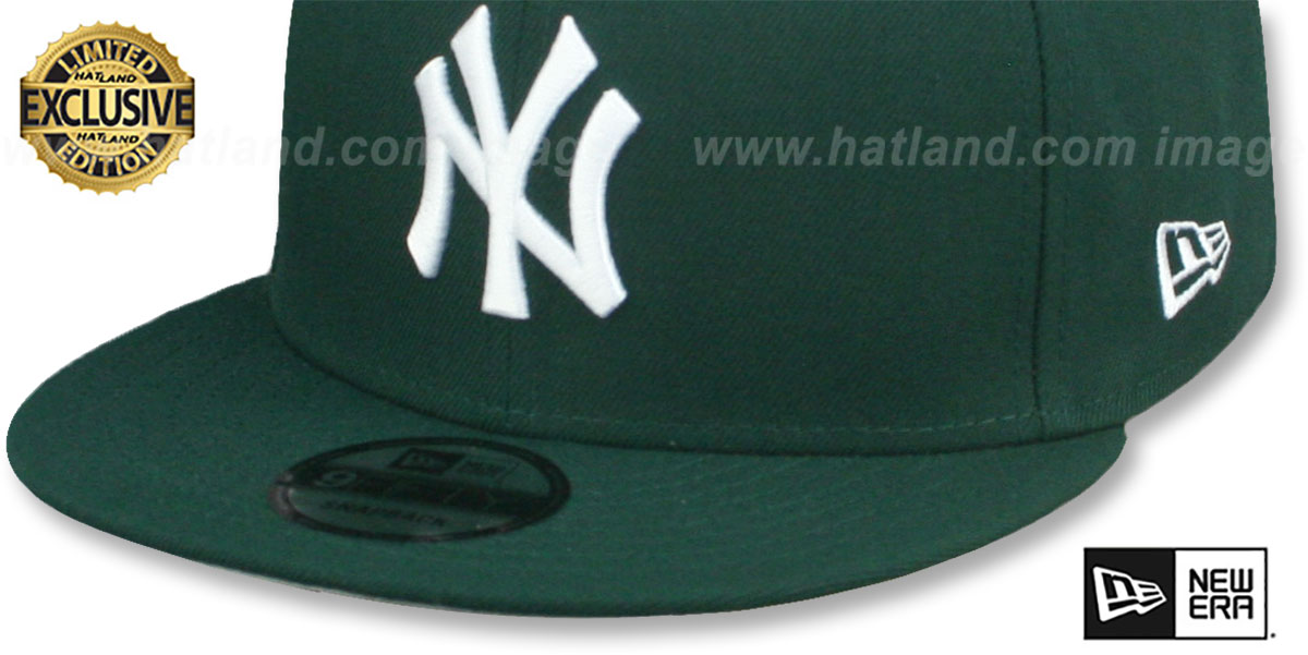 Yankees 'TEAM-BASIC SNAPBACK' Dark Green-White Hat by New Era