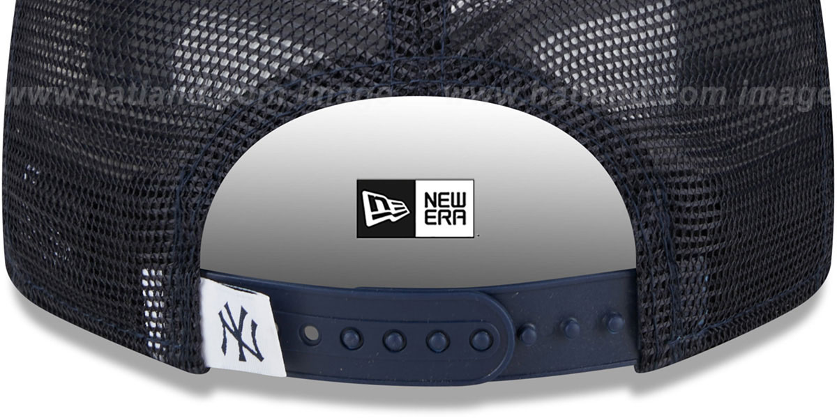 Yankees 'TEAM-BASIC TRUCKER SNAPBACK' Navy Hat by New Era