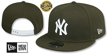 Yankees 'TEAM-BASIC SNAPBACK' Brown-White Hat by New Era